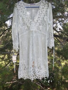 NWT Amita Naithani Light Blue Crochet Open-Knit Beach Cover Up Or Top